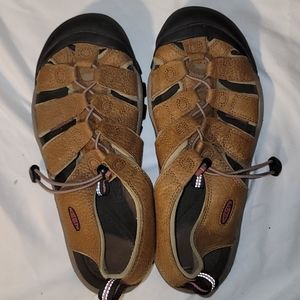 Keen Women's Leather Sport Hiking Sandals.